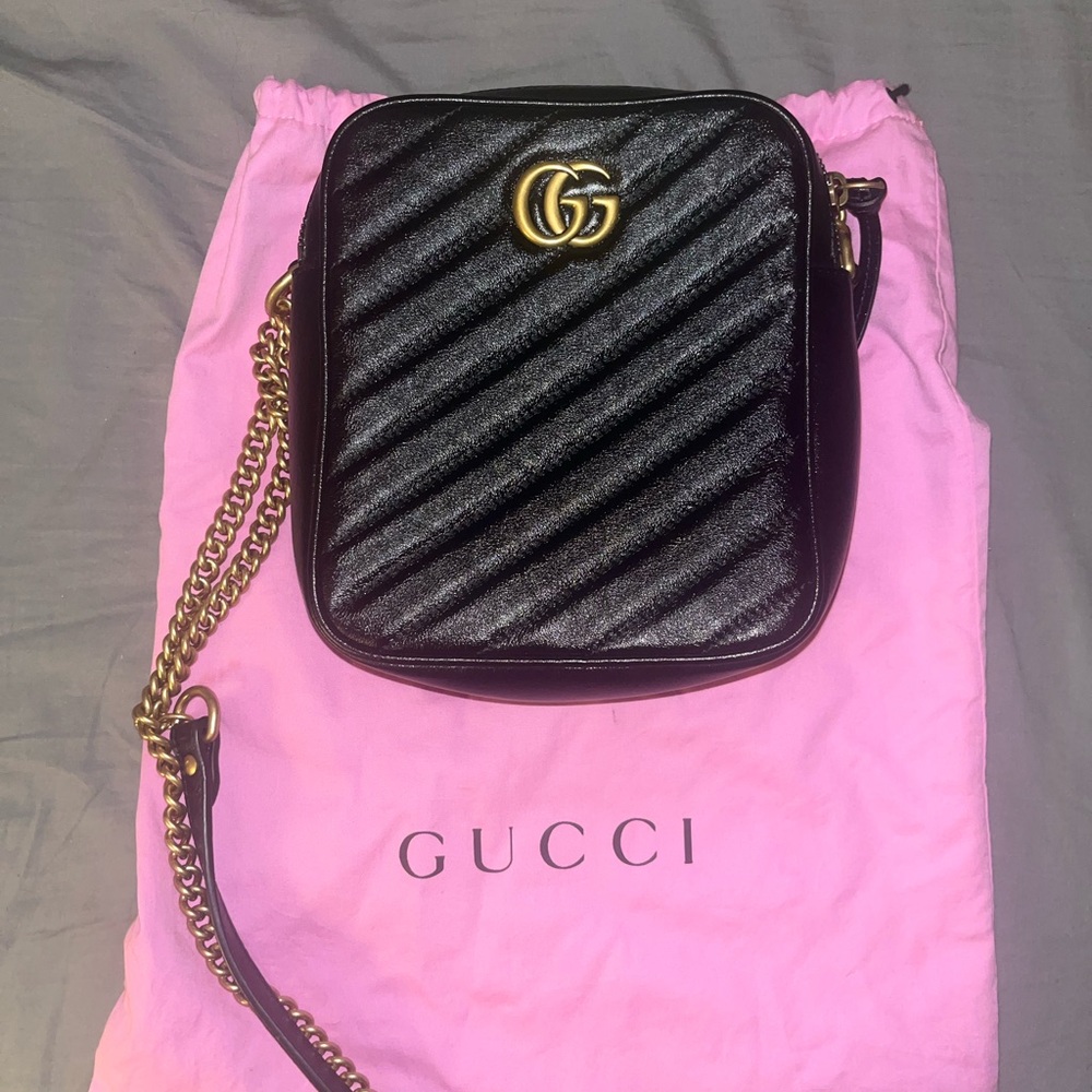 Gucci Marmont Matelasse Black Shoulder Bag - Picture 5 of 7
